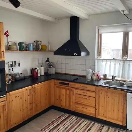 Charming Townhouse With Plenty Of Space * Thyboron